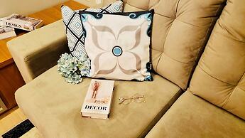 Cobertura Triplex ao Lado da Rua Coberta