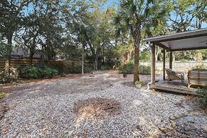 223 Lighthouse Circle 3 Bedroom Home by RedAwning