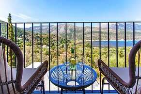 Villa Luca Desimi in Desimi