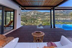 Villa Luca Desimi in Desimi