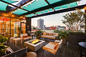 Trilogy Hotel Montgomery, Autograph Collection