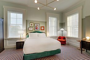 Trilogy Hotel Montgomery, Autograph Collection