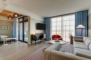 Trilogy Hotel Montgomery, Autograph Collection