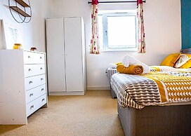 Inviting 2-bed Apartment in Wolverhampton