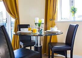 Inviting 2-bed Apartment in Wolverhampton