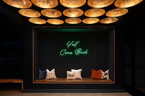 Moxy Houston Downtown