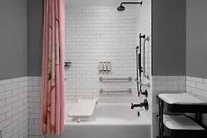 Moxy Houston Downtown