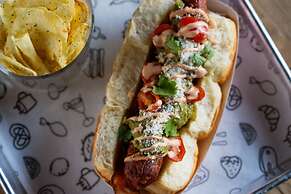 Moxy Houston Downtown