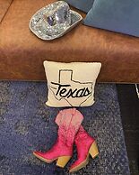 Moxy Houston Downtown