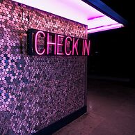 Moxy Houston Downtown