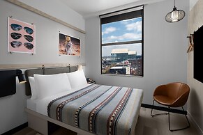 Moxy Houston Downtown