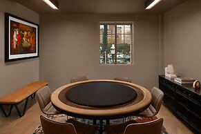 Moxy Houston Downtown