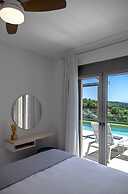 Villa Monolithi Lumiere