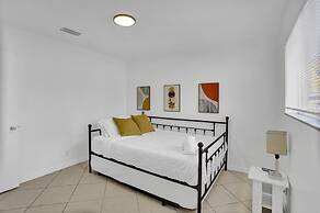 Cleveland Tropical Oasis & Private Pool