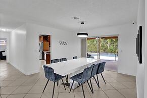 Cleveland Tropical Oasis & Private Pool