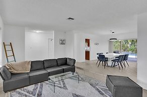 Cleveland Tropical Oasis & Private Pool