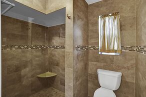 Cleveland Tropical Oasis & Private Pool