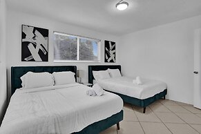 Cleveland Tropical Oasis & Private Pool