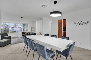 Cleveland Tropical Oasis & Private Pool