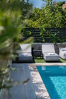 Sezian Boutique Homes & Villas