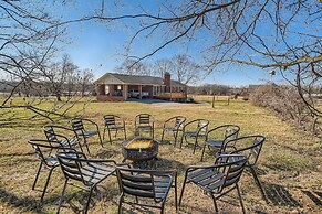 NEW- Family Friendly Ranch Home Near Nashville! (TA)