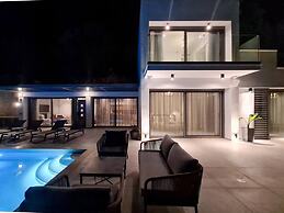 Villa Roya in Sivota