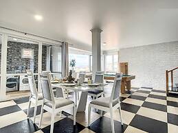 Paradise View by Atlantic Holiday