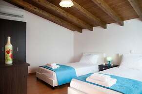 Villa Manos in Ligia