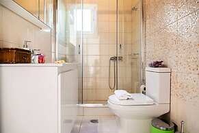 Villa Manos in Ligia