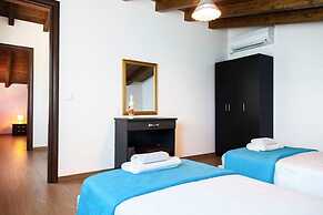 Villa Manos in Ligia