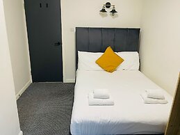 Woodford Hotel