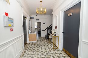 Woodford Hotel