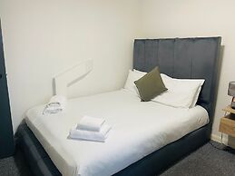 Woodford Hotel