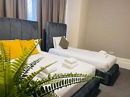 Woodford Hotel