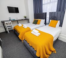 Woodford Hotel
