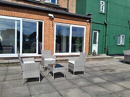 Woodford Hotel
