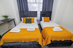 Woodford Hotel