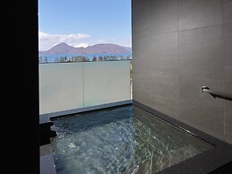 Lake Toya Tsuruga Resort Hikari no uta