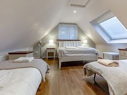 Tree of Life House, Number 27 Bere Lane