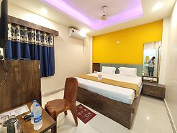 Goroomgo Jagdish Palace Puri