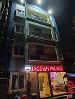 Goroomgo Jagdish Palace Puri