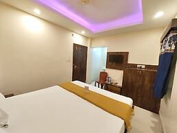 Goroomgo Jagdish Palace Puri