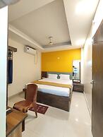 Goroomgo Jagdish Palace Puri