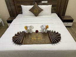 PHÚ QUÝ HOTEL