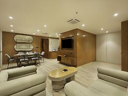 Sunday Hotel Vadodara