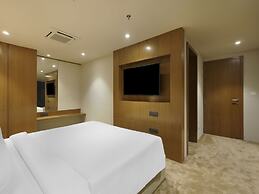 Sunday Hotel Vadodara