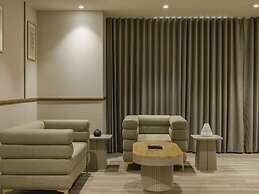 Sunday Hotel Vadodara