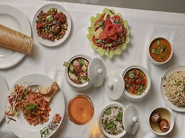 Sunday Hotel Vadodara