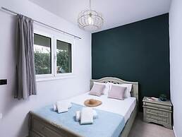 Alcyone Country House with private pool