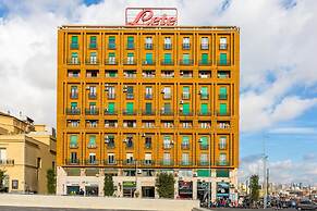 Piazza Municipio Blue Apartment by Wonderful Italy